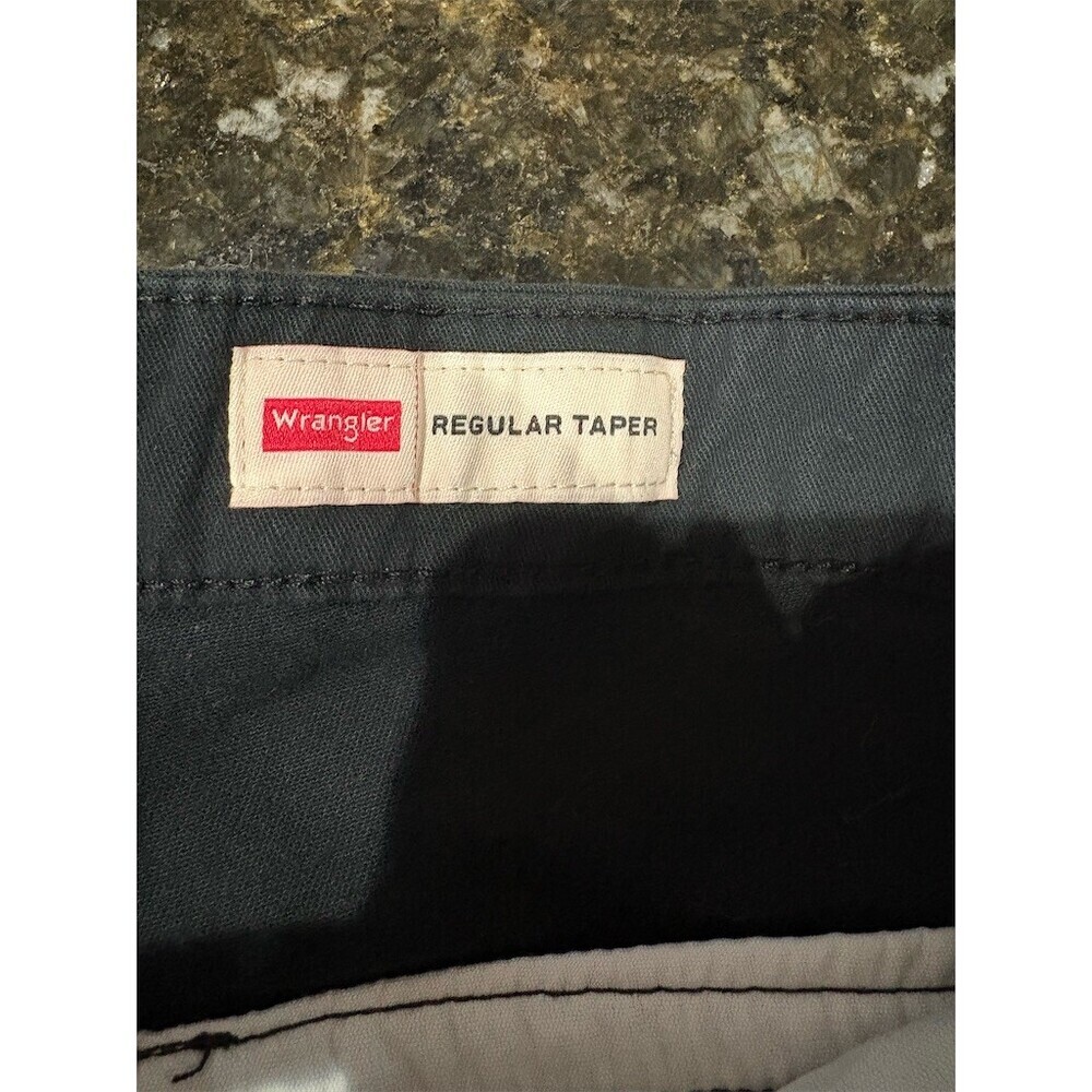 Wrangler Men's Cargo Pants Black Taper Fit Stretch Multipocket Size 30x30 - Picture 8 of 10